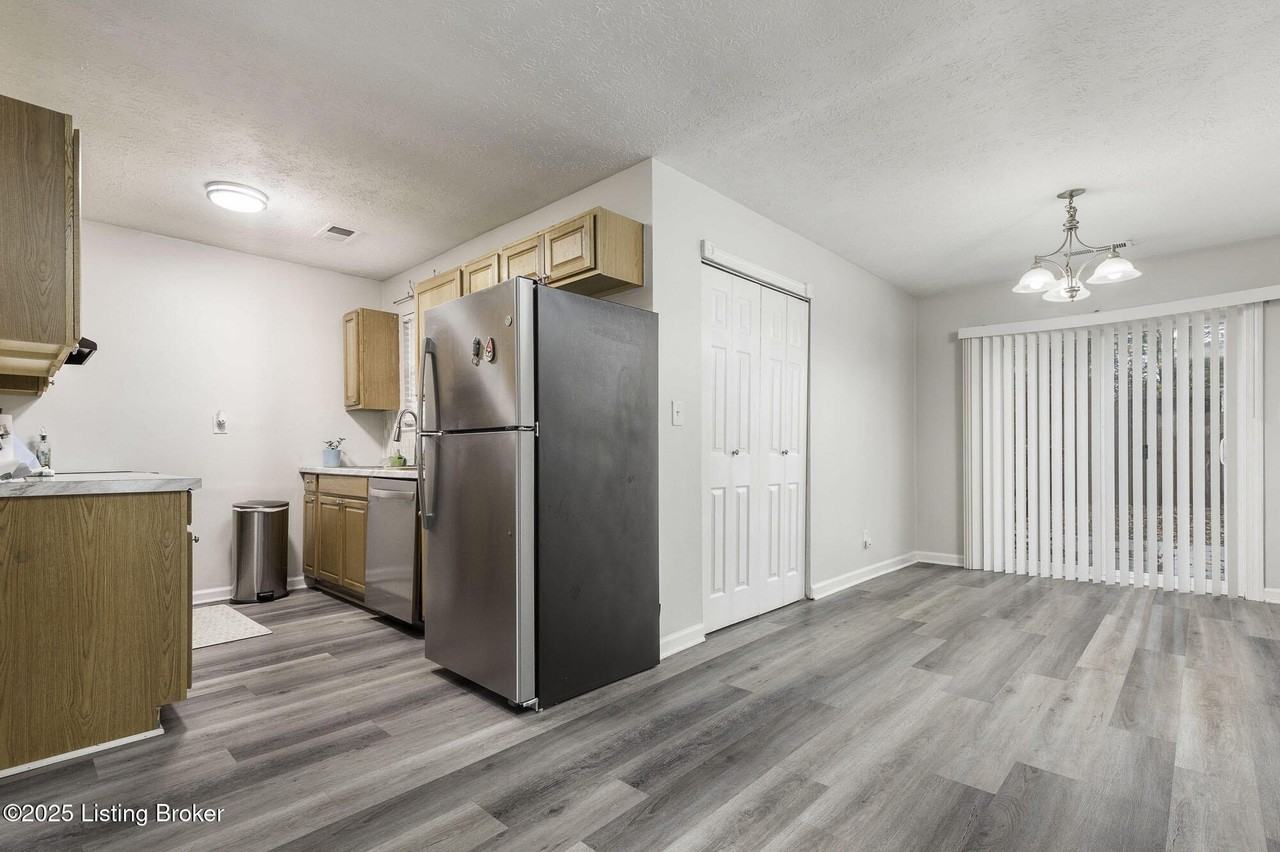 11502 Rock Bass Ct - Photo 6 of 35