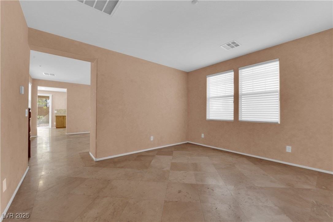 676 Monument Point St - Photo 5 of 49