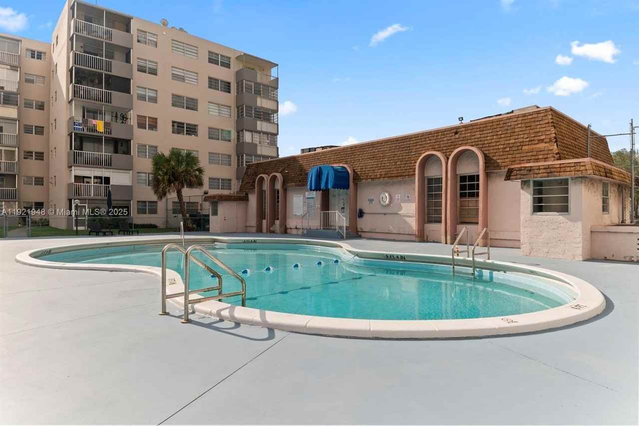 16450 Miami Drive #602 - Photo 2 of 26