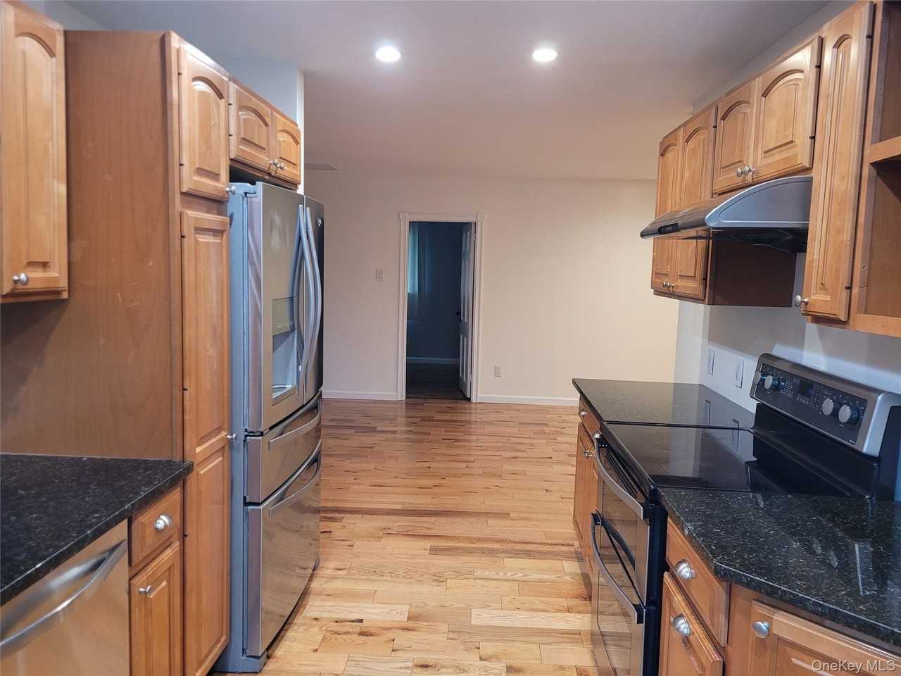 31 Apricot Rd - Photo 4 of 31