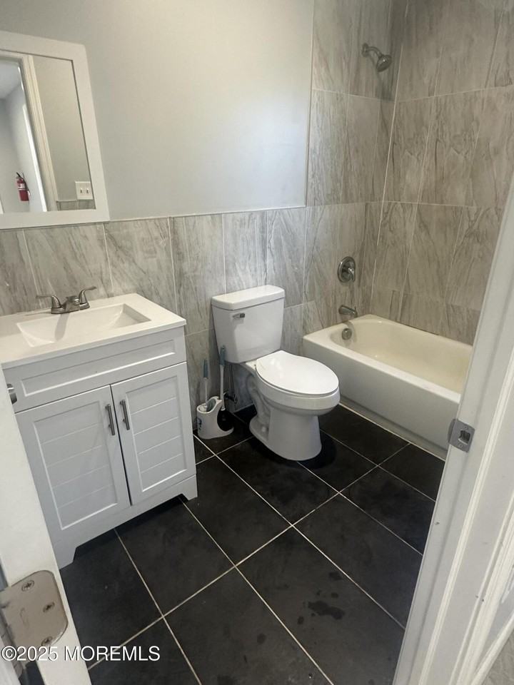 240 Perrineville Road - Photo 3 of 12