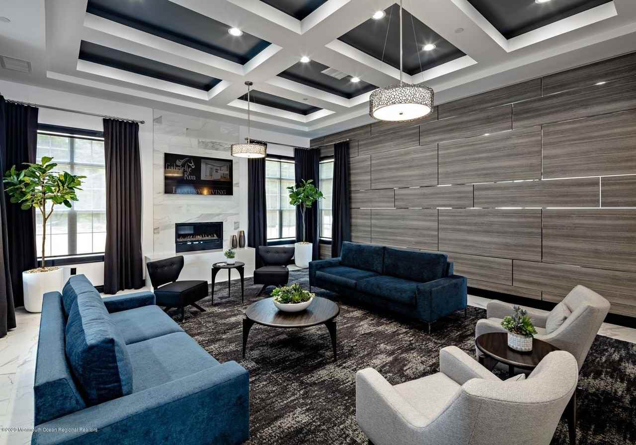 1907 Stallion Cir E - Photo 3 of 25