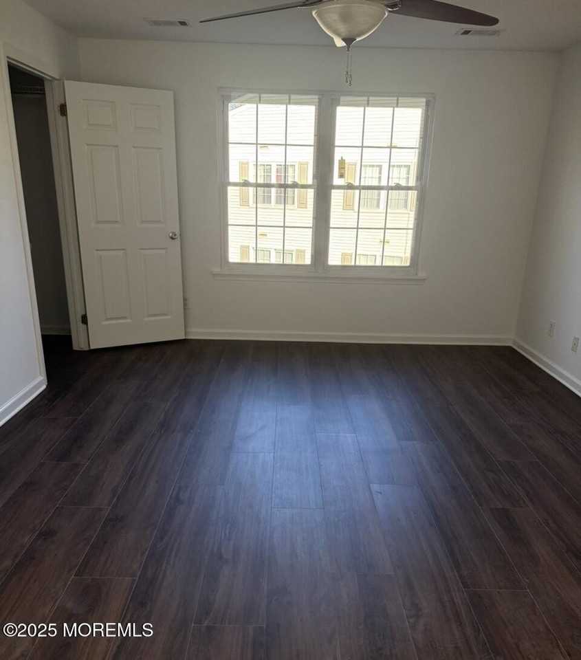 17-7 Augusta Ct - Photo 3 of 5