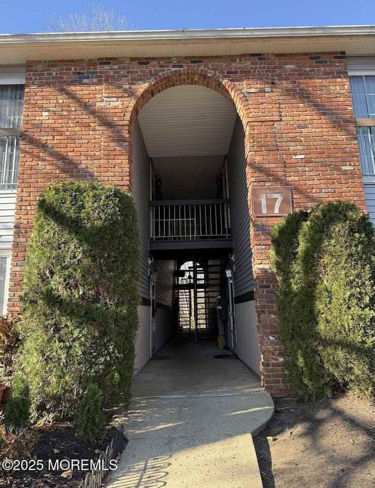 17-7 Augusta Ct - Photo 5 of 5