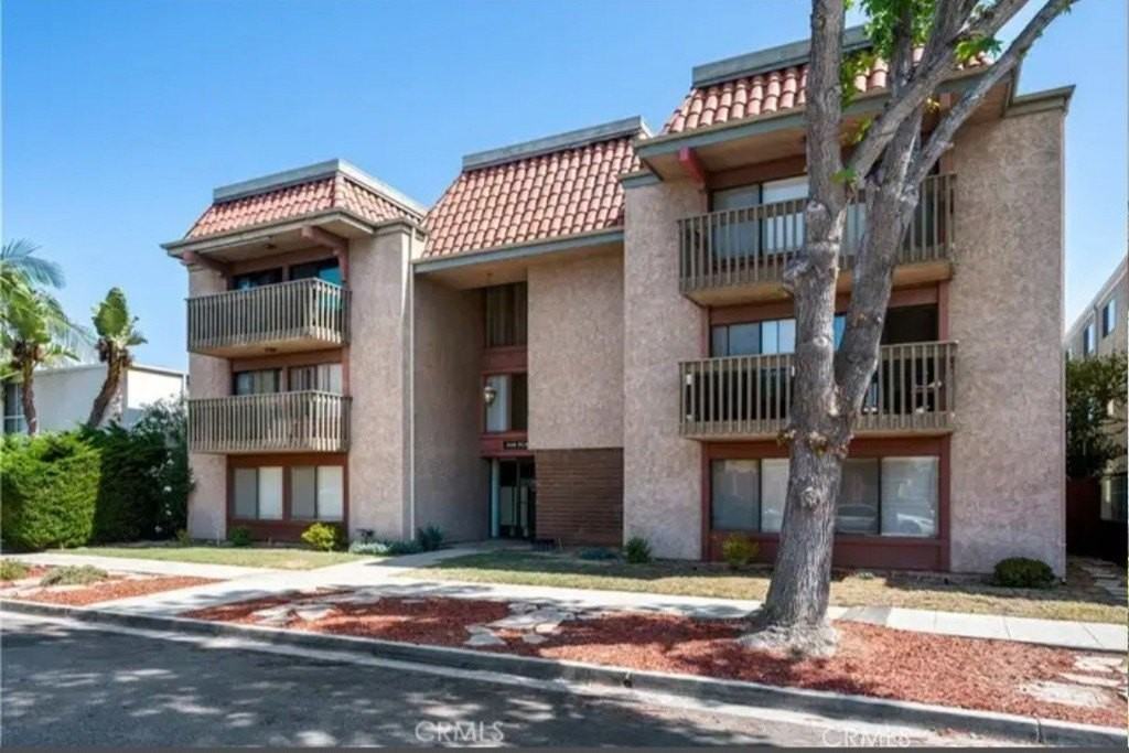 4110 Elm Ave #201 - Photo 2 of 34