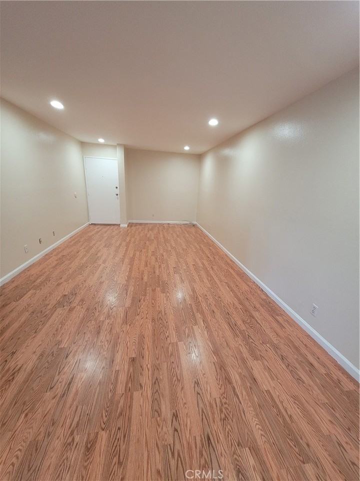 4110 Elm Ave #201 - Photo 7 of 34