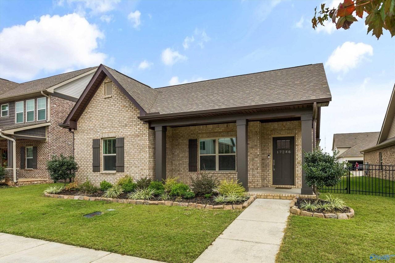 17246 Chelsea St - Photo 2 of 30