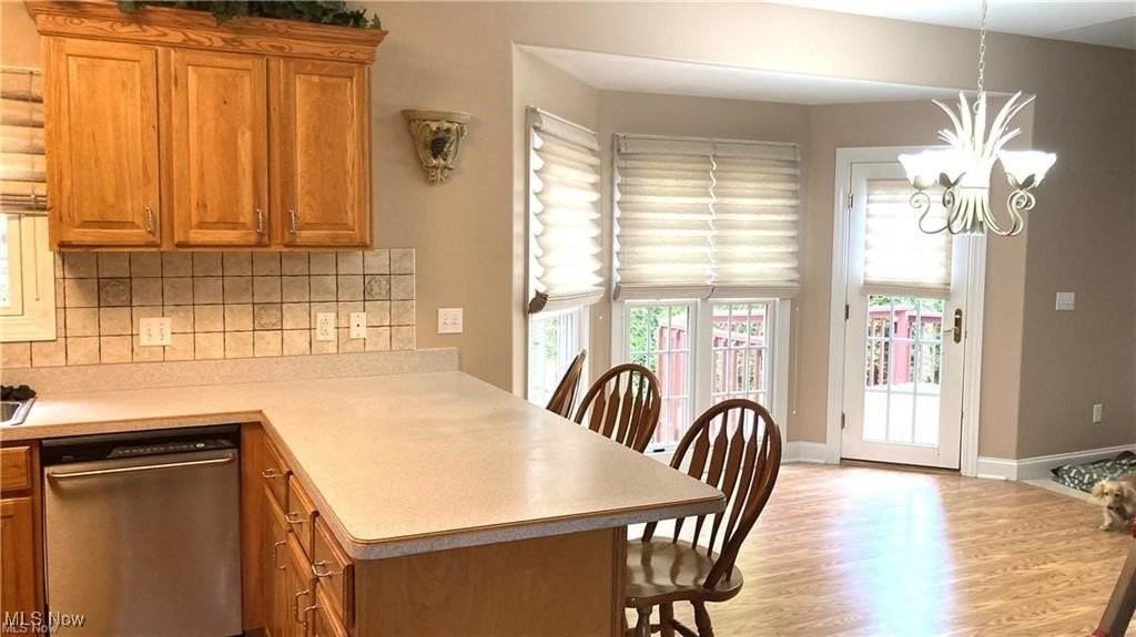 325 Moccasin Trl - Photo 2 of 21