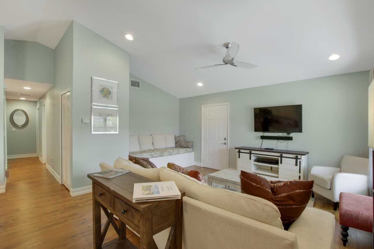 9155 Se Athena St - Photo 7 of 25