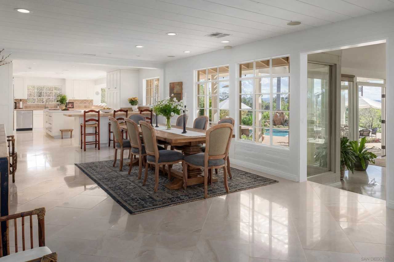 5327 La Glorieta - Photo 7 of 34