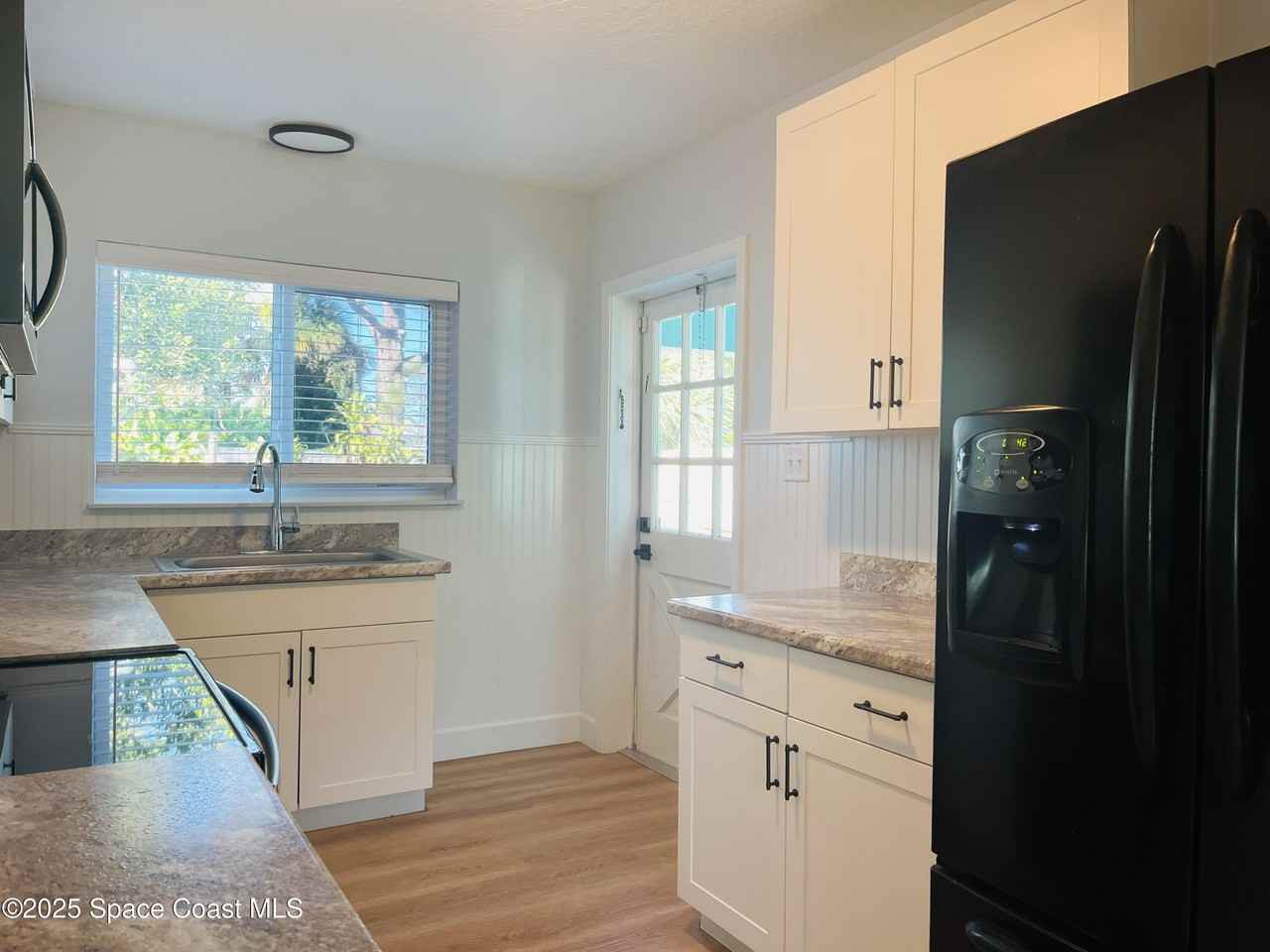 66 Tennessee Ave - Photo 3 of 16