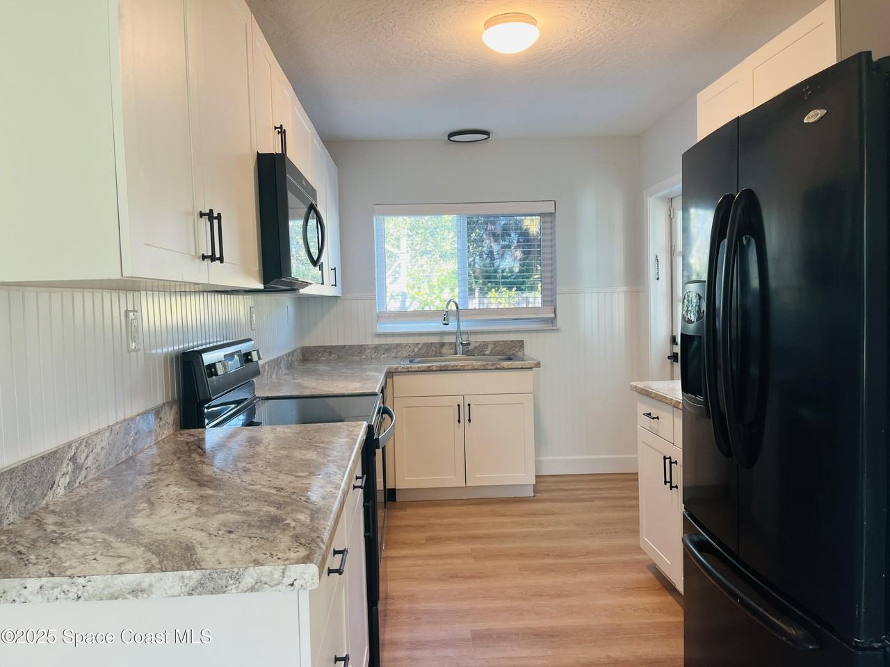 66 Tennessee Ave - Photo 4 of 16