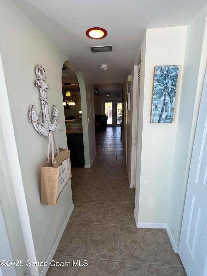 299 Chandler St #F - Photo 4 of 26