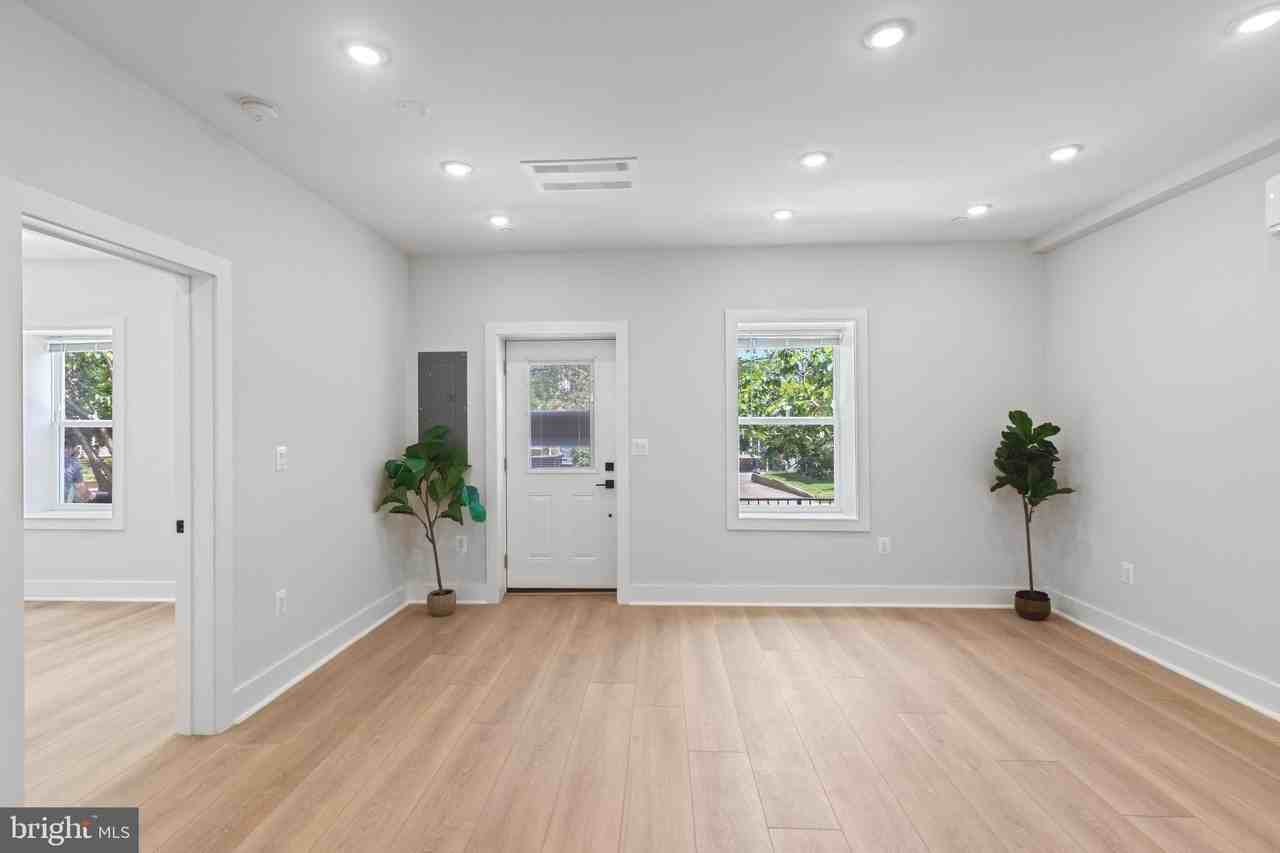 2236 40th Street Northwest #5 - Photo 3 of 37