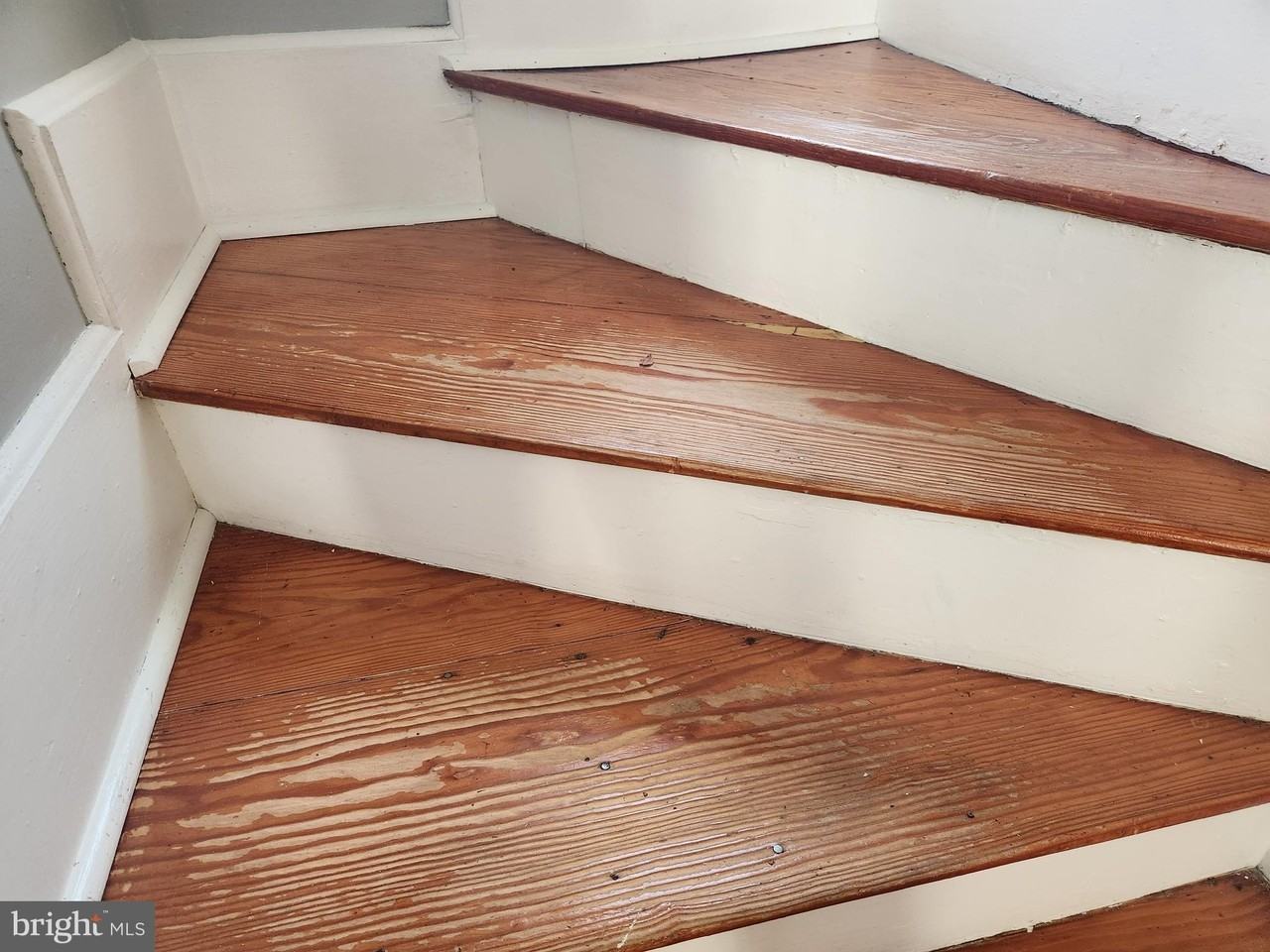 114 N Pine St - Photo 4 of 25