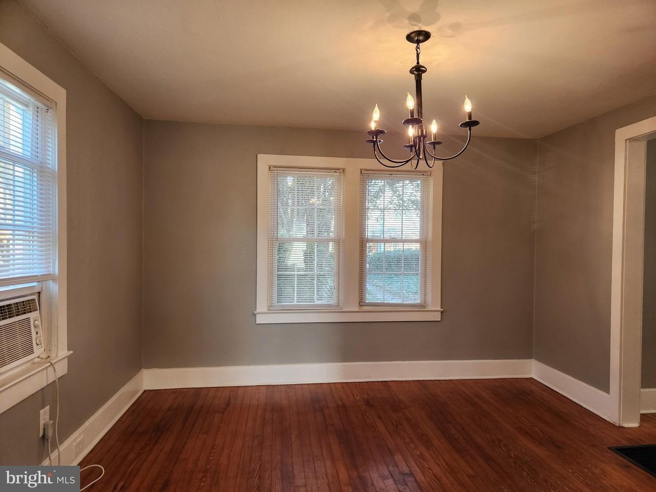 114 N Pine St - Photo 5 of 25