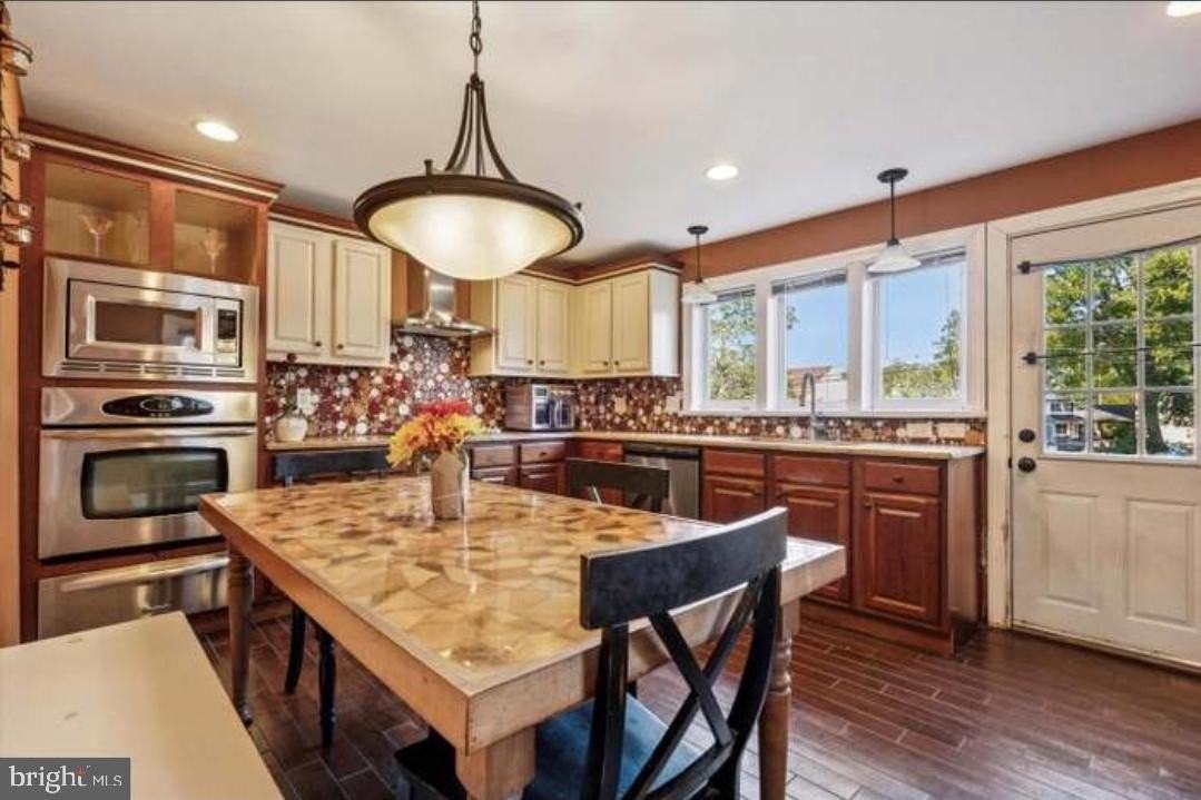 617 Manchester Ave - Photo 2 of 17