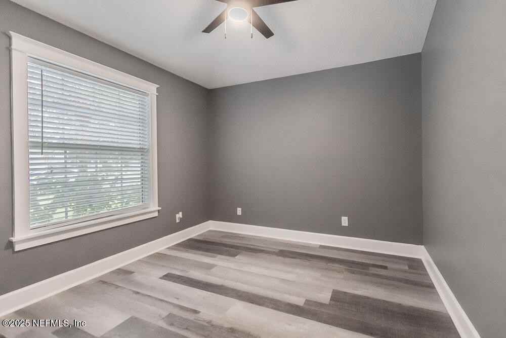 1751 Hollow Glen Dr - Photo 7 of 23