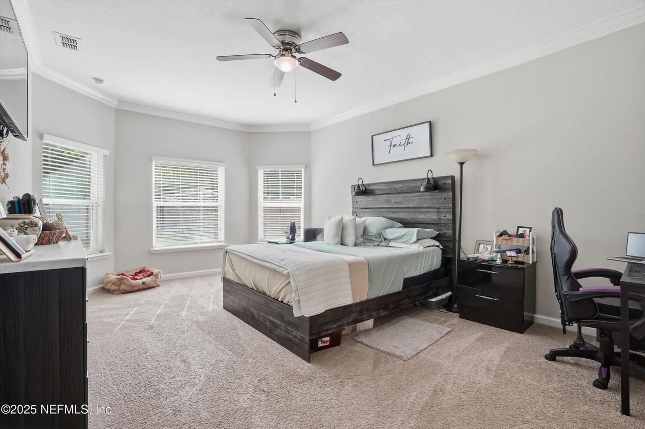 3884 Hammock Bluff Drive - Photo 7 of 34