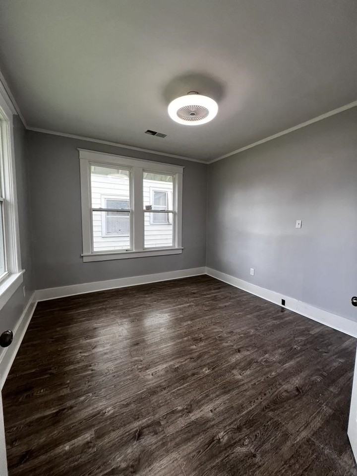 1052 Faxon Avenue - Photo 3 of 12