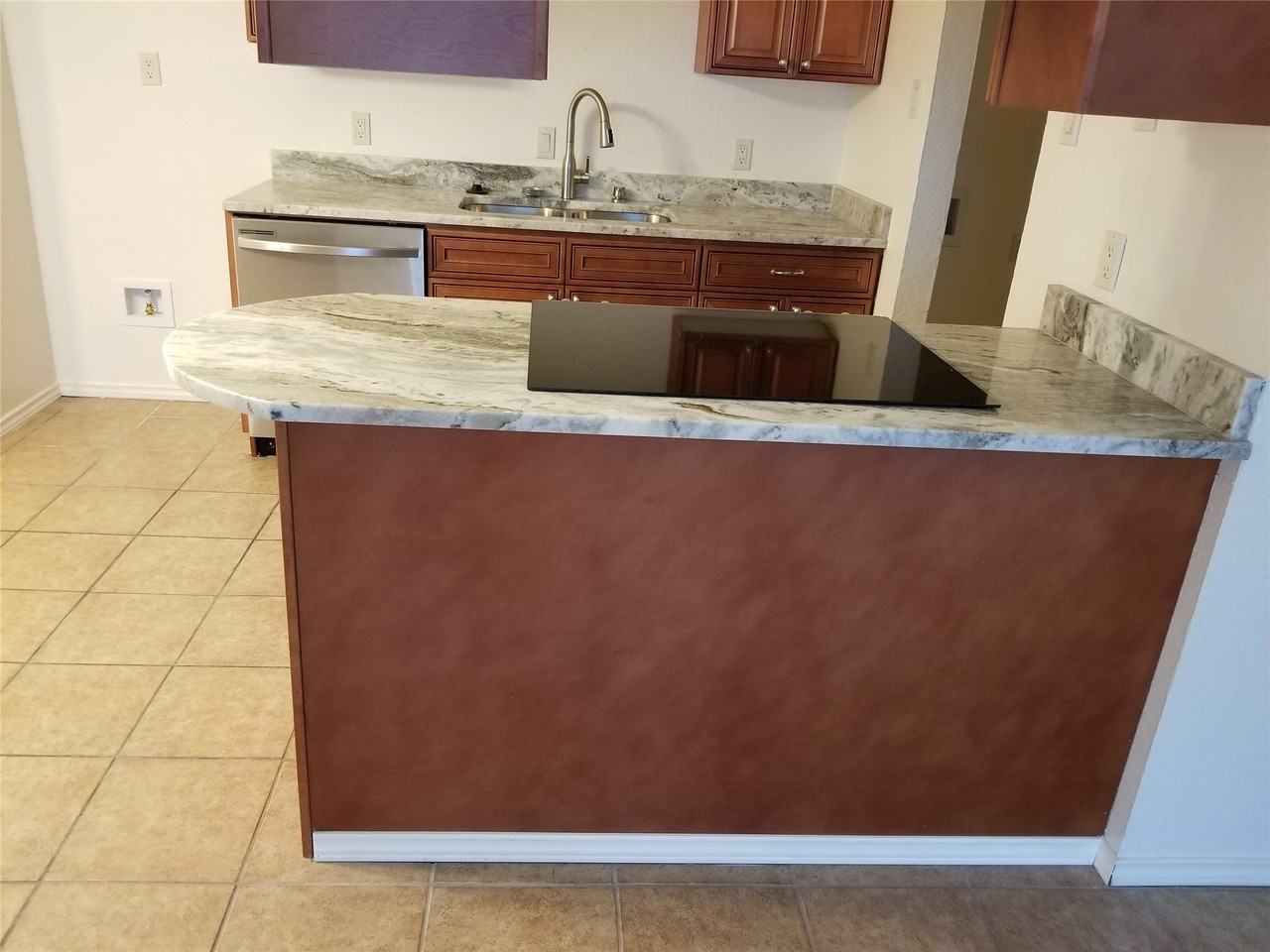 7320 Northeast Loop 820 - Photo 5 of 14