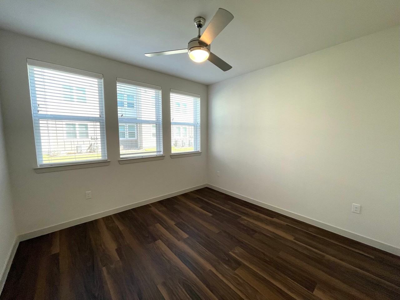 4400 Prairie Xing #01-191 - Photo 4 of 10