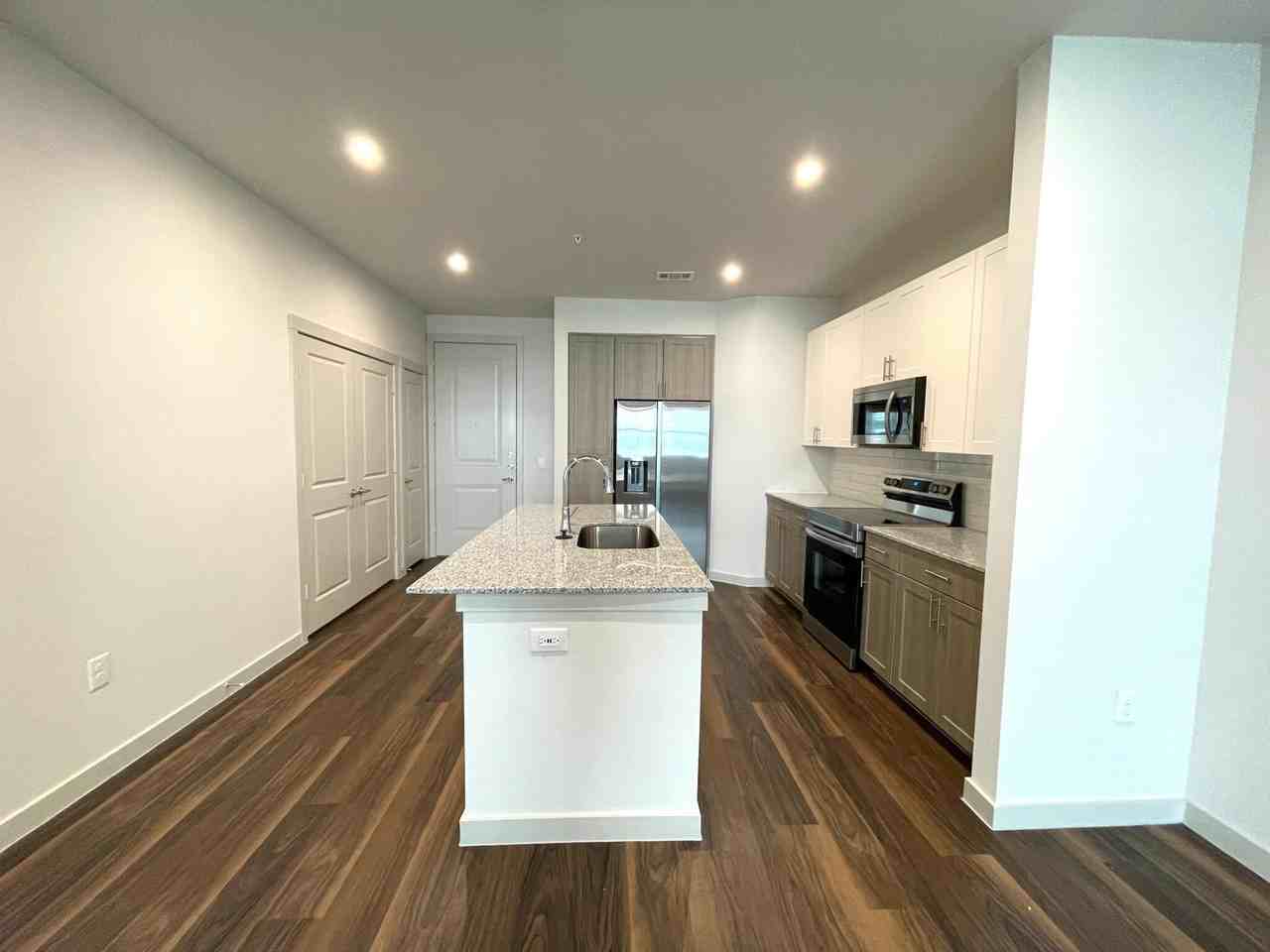 4400 Prairie Xing #01-169 - Photo 2 of 10