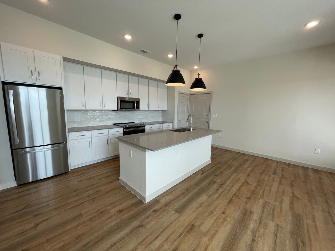 149 Larkspur Park Boulevard #01-124 - Photo 6 of 9