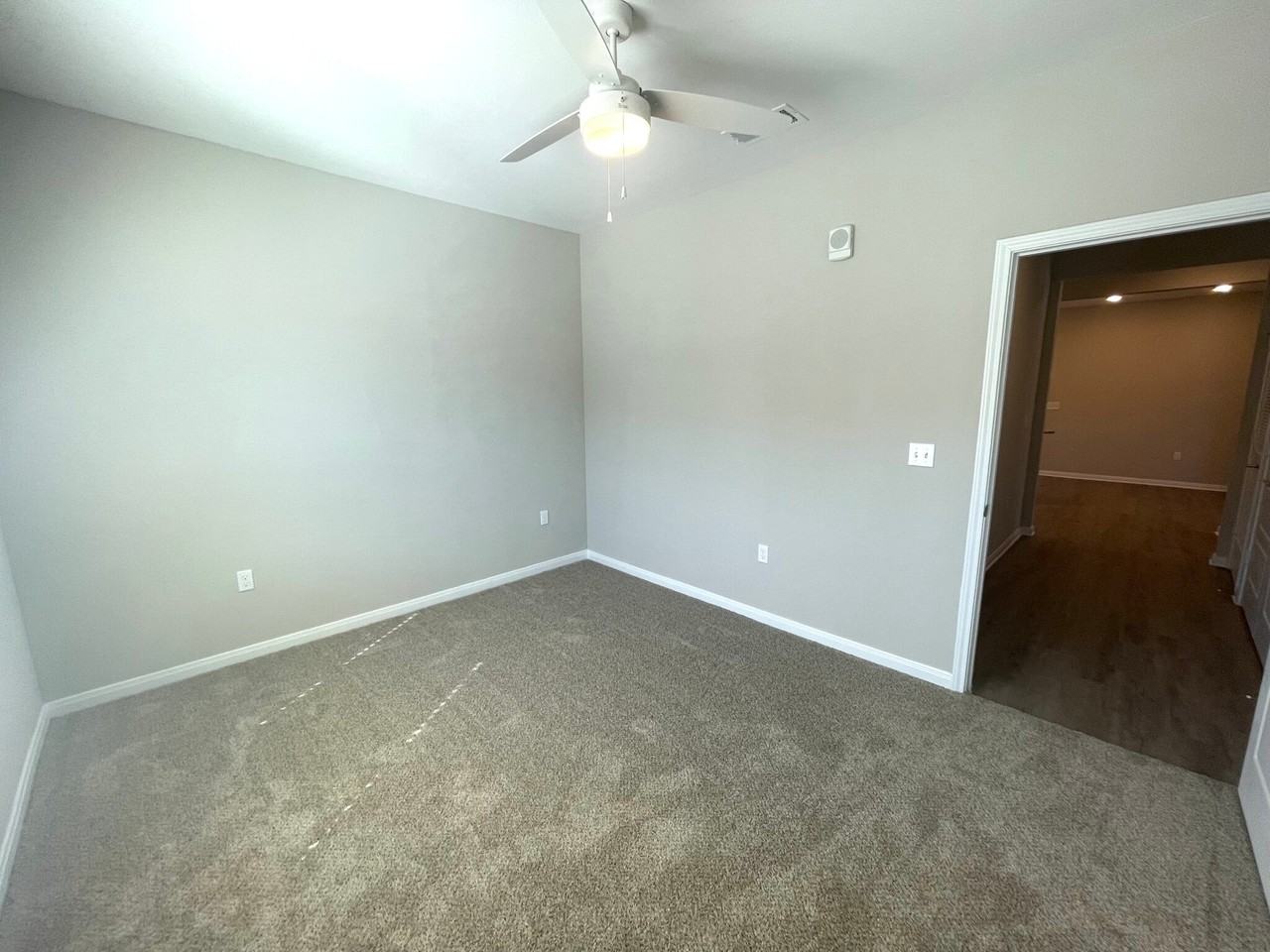 300 Willow Grove Way #02-219 - Photo 4 of 13