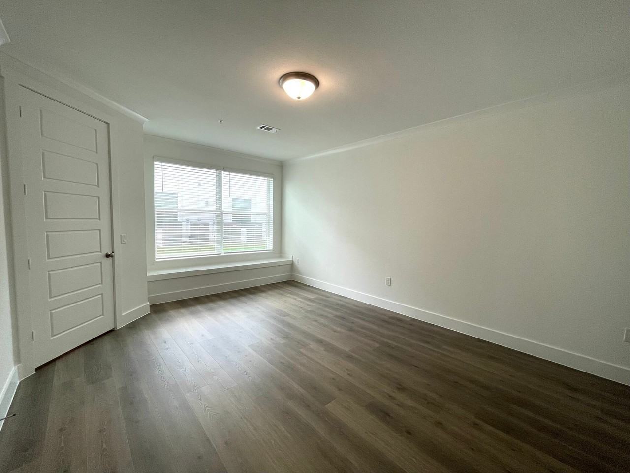 1664 Hillside Terrace Drive #02-209 - Photo 3 of 11