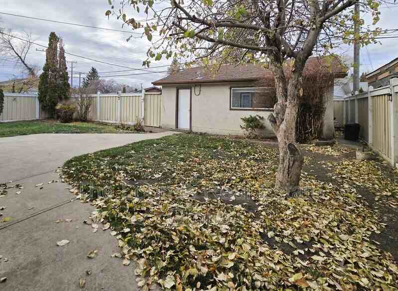 8708 Meadowlark Road NW - Photo 7 of 27