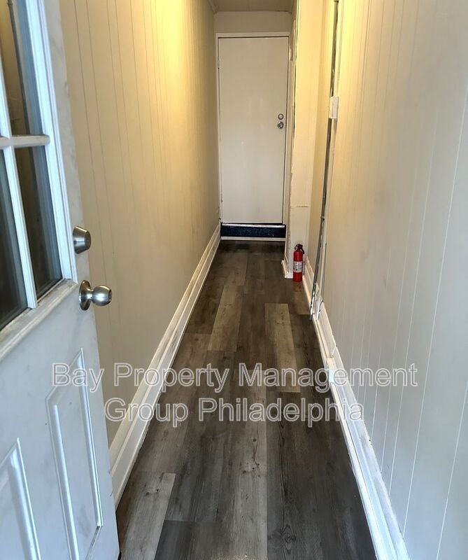 425 Highland Ave #A - Photo 3 of 27