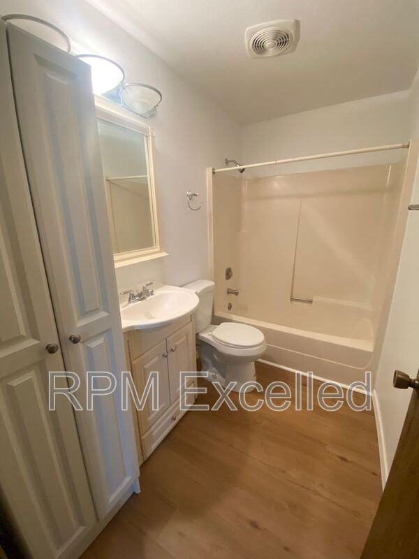 475 Houser Way S #B - Photo 6 of 10