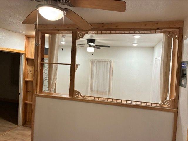 1320 Woolner Ave - Photo 4 of 27