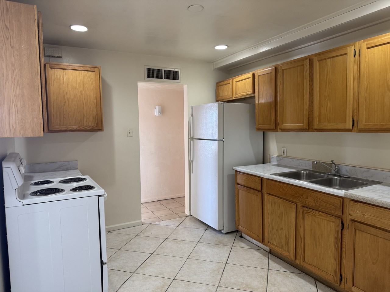 2914 Solano Drive South - Photo 6 of 19