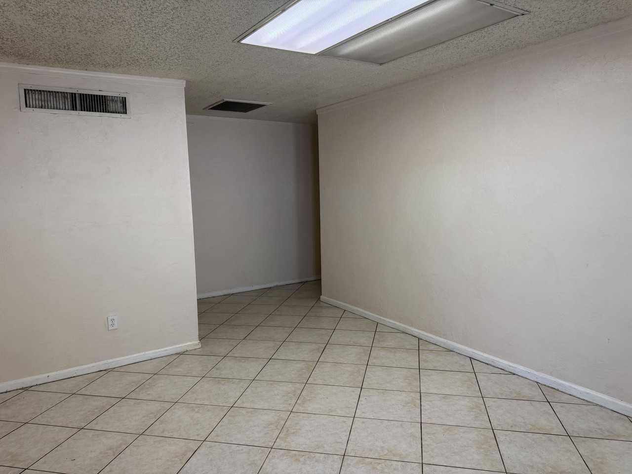 2914 Solano Drive South - Photo 7 of 19