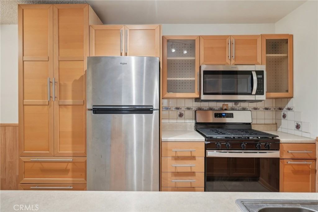 27236 Luther Dr - Photo 2 of 6