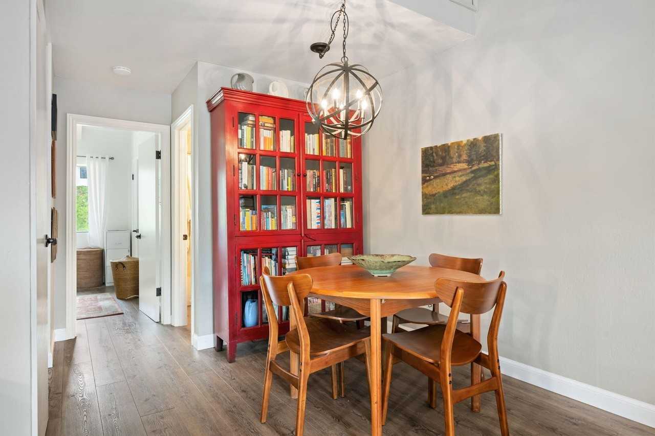 965 Miramonte Dr - Photo 2 of 6