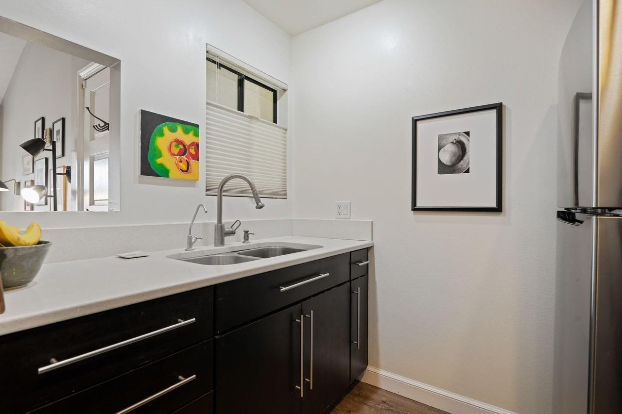 965 Miramonte Dr - Photo 3 of 6