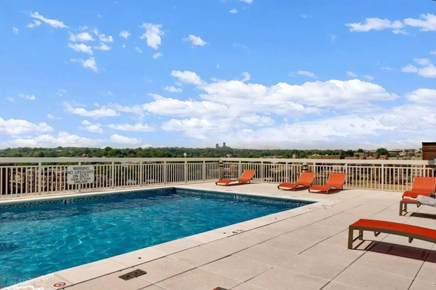 1260 21st St Nw #208 - Photo 3 of 22