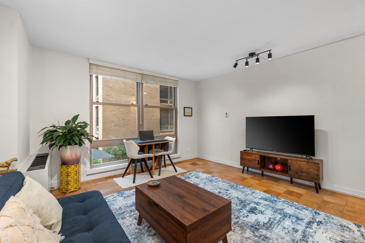 1260 21st St Nw #208 - Photo 6 of 22