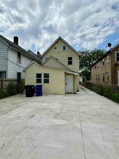 1615 E 47Th St - Photo 3 of 3