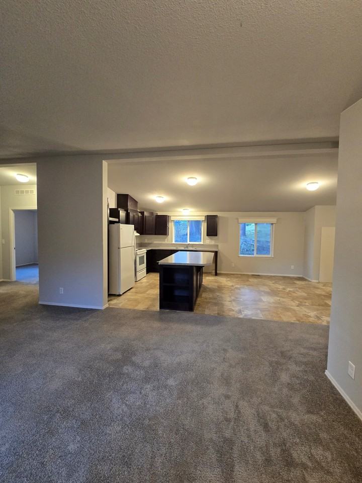 15 N Hillside Dr - Photo 7 of 49