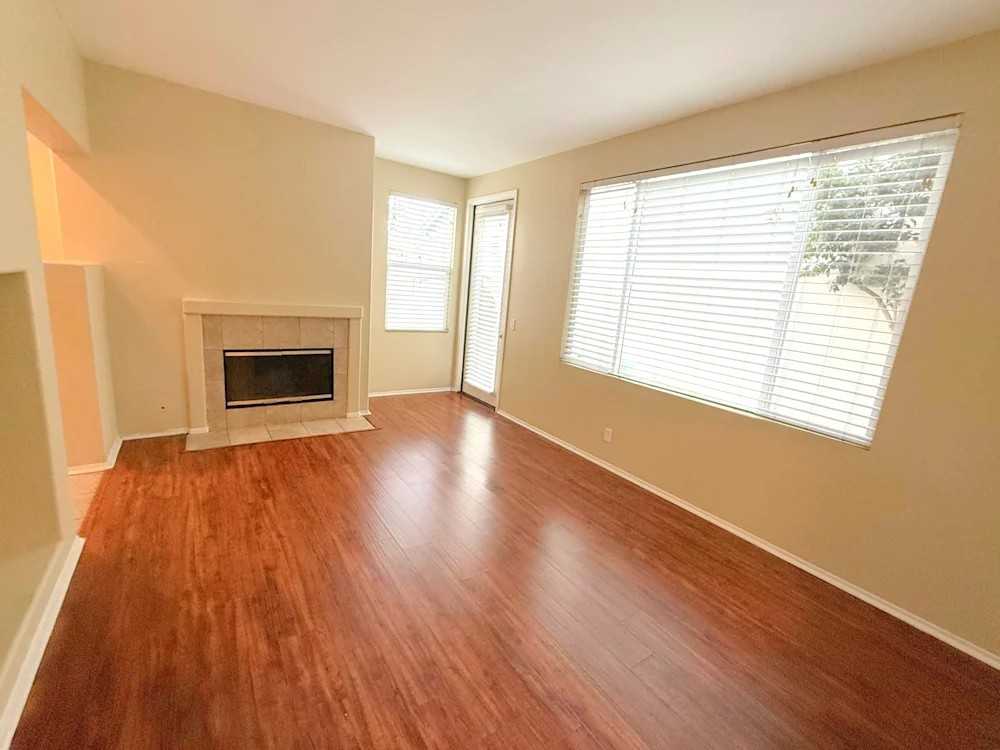 1232 Date Palm Dr - Photo 3 of 17