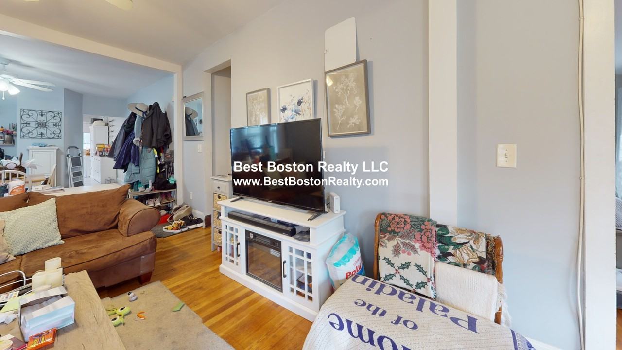 11 Pinkham Rd #2 - Photo 7 of 16