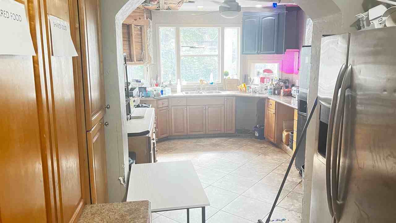 5047 North Oceanshore Boulevard - Photo 3 of 7