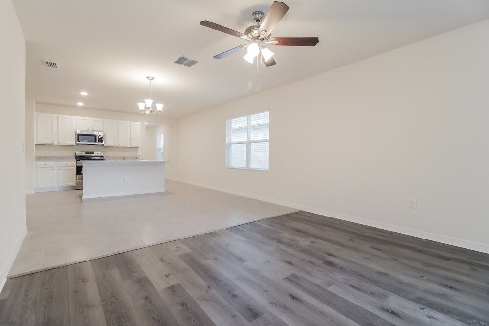 3914 Angola Ln - Photo 4 of 16