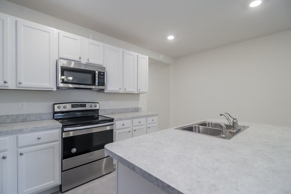 3914 Angola Ln - Photo 6 of 16