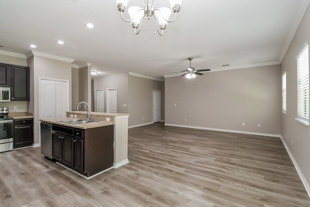 9325 Aplomado Cir - Photo 4 of 16