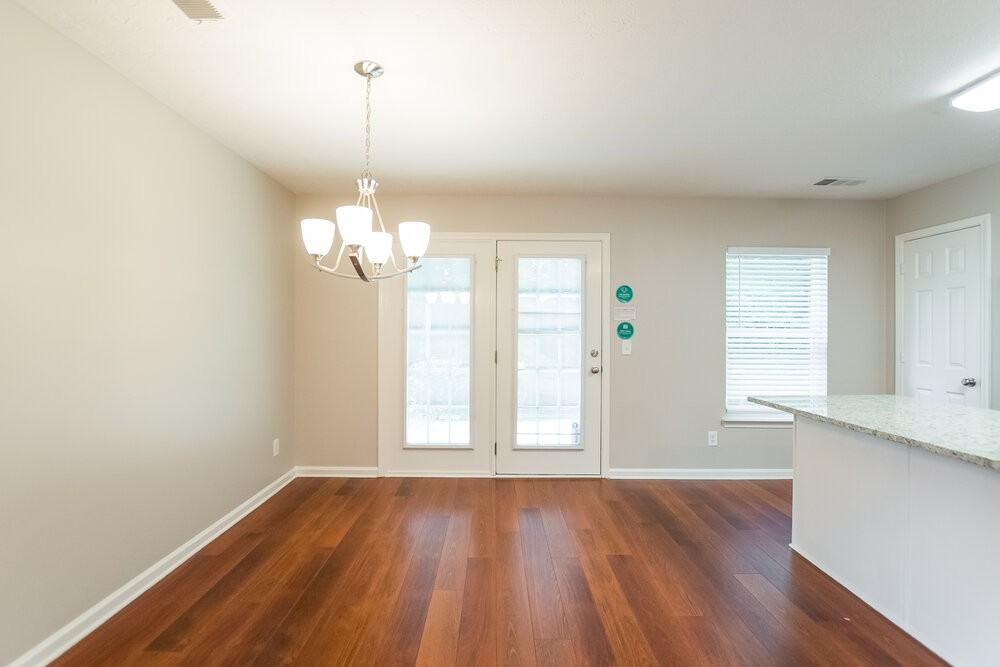 417 Autumn Creek Dr - Photo 5 of 16